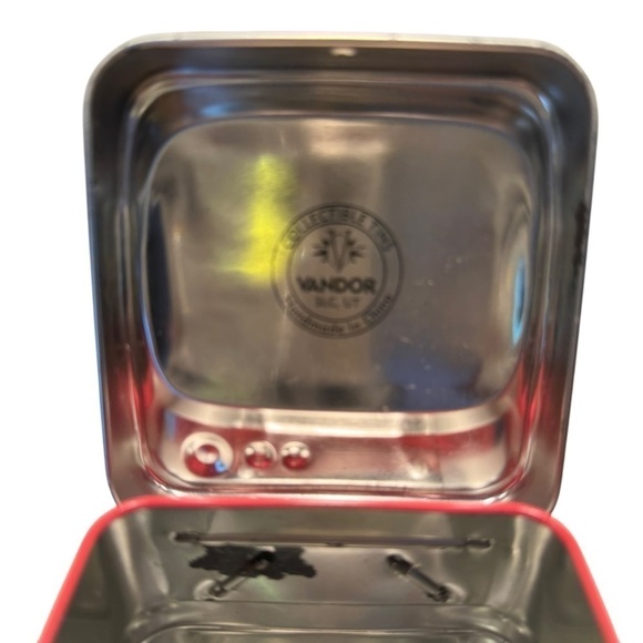 Vandor Betty Boop Tin TV Bank Retro Collectible - Picture 6 of 6